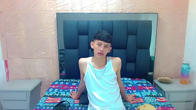 thaigo twink38 online show from 10-31-25, 03:58