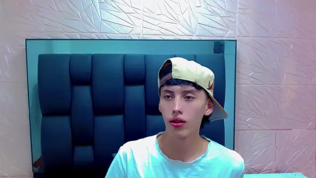 thaigo twink38 online show from 02-04-26, 07:14