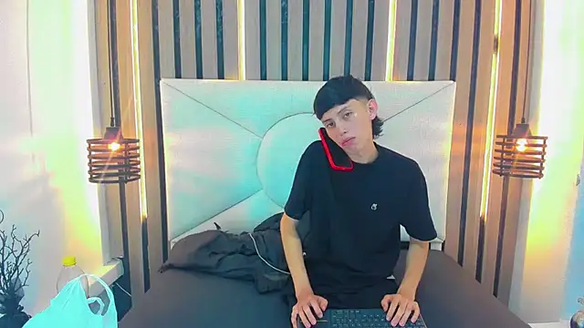 thaigo twink38 online show from 04-17-26, 04:26