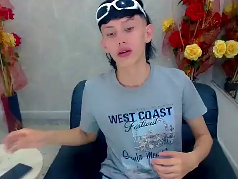 Snapshot of thaigo_twink38 chatting on 10-07-25, 03:29 thaigo twink38 online show from 10-07-25, 03:29