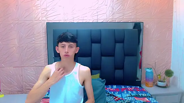 Snapshot of thaigo_twink38 chatting on 10-21-25, 05:18 thaigo twink38 online show from 10-21-25, 05:18