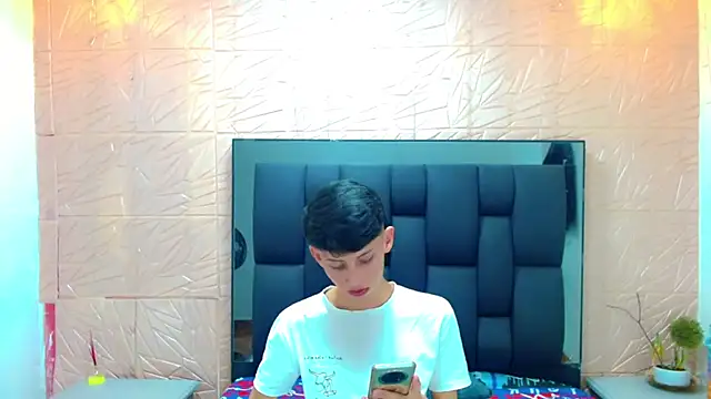 Snapshot of thaigo_twink38 chatting on 10-24-25, 03:49 thaigo twink38 online show from 10-24-25, 03:49