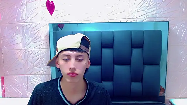 thaigo twink38 online show from 02-15-26, 08:46