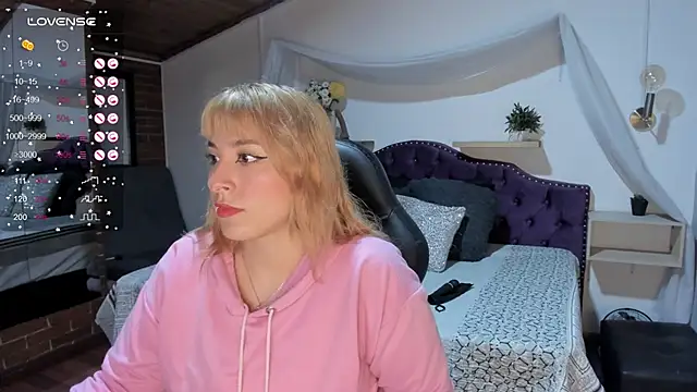 sophialyh 1 online show from 09-30-25, 01:06