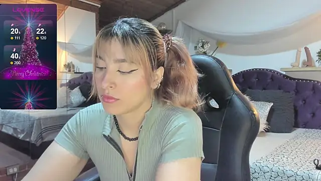 sophialyh 1 online show from 12-04-25, 12:48