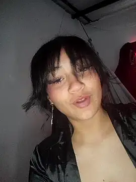 who is milyxx online show from 11-07-25, 01:04