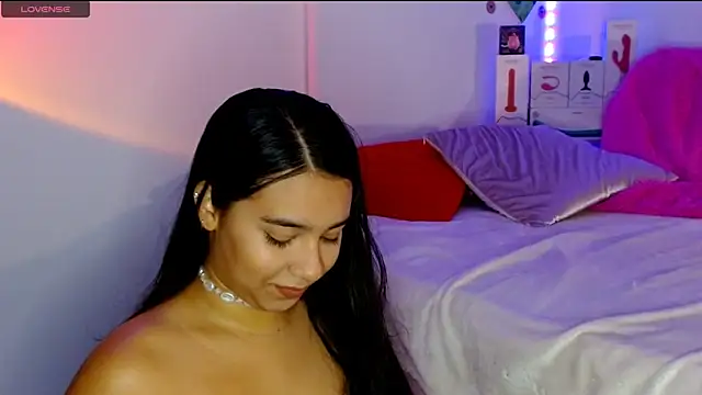 Sofi Booty07 online show from 10-01-25, 11:41