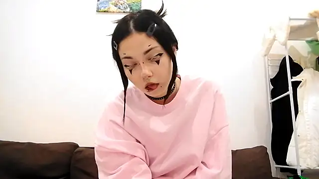 Beeping Creature online show from 10-09-25, 05:46