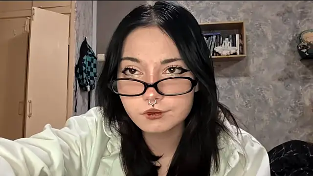 Beeping Creature online show from 11-22-25, 03:55