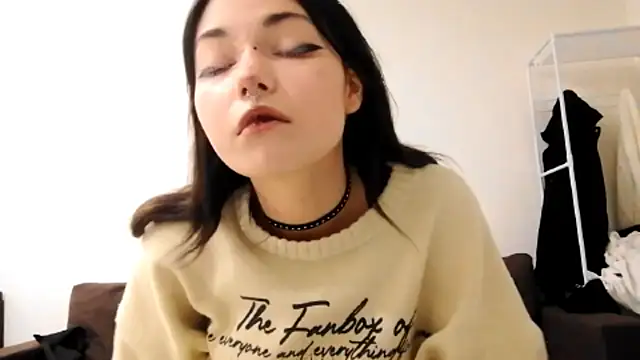 Beeping Creature online show from 10-07-25, 03:46