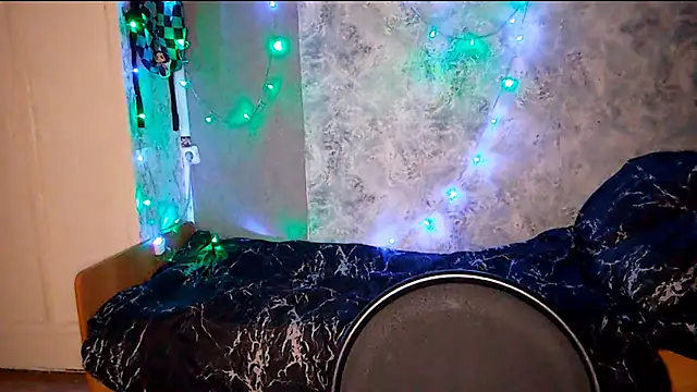 Beeping Creature online show from 10-19-25, 05:37