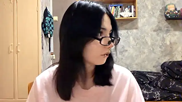 Beeping Creature online show from 11-12-25, 03:05