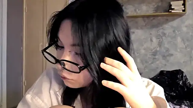 Beeping Creature online show from 12-05-25, 11:20