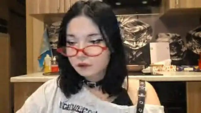 Beeping Creature online show from 01-12-26, 01:51