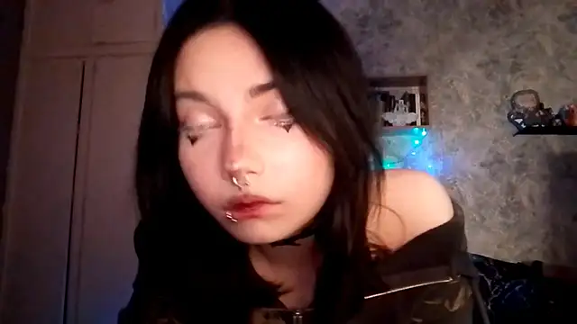 Beeping Creature online show from 10-17-25, 05:37