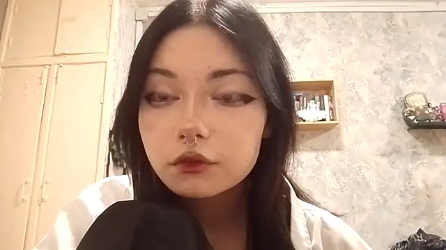 Beeping Creature online show from 11-02-25, 01:05