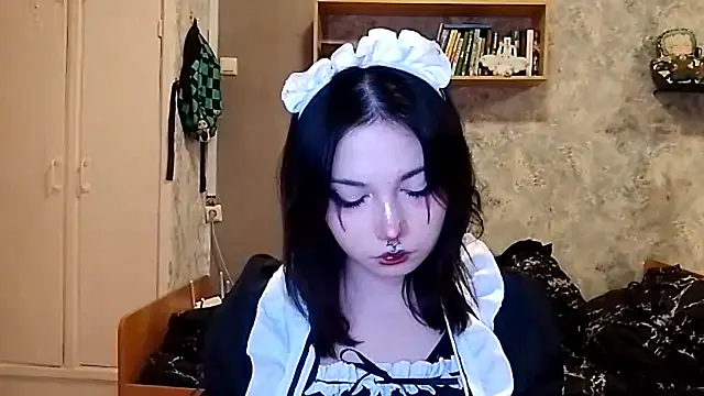 Beeping Creature online show from 10-31-25, 04:25