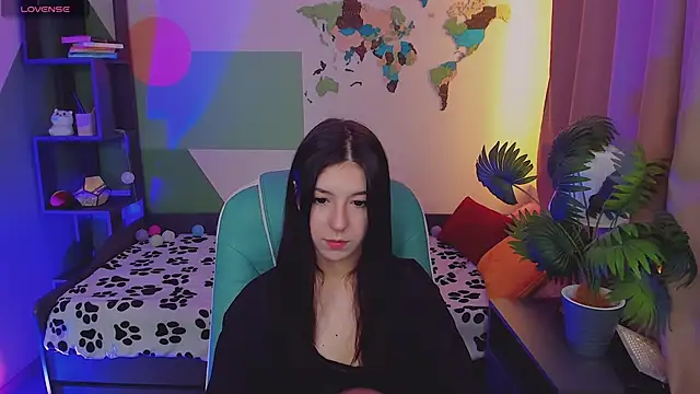 Snapshot of Azaliya_Haze chatting on 10-17-25, 05:22 Azaliya Haze online show from 10-17-25, 05:22