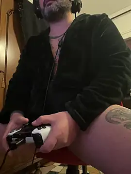 marcotatuatooo online show from 12-21-25, 04:08