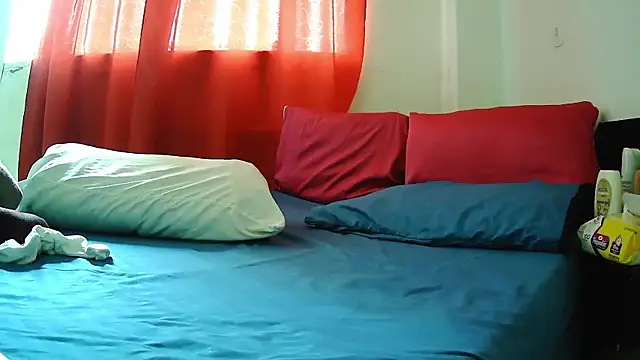 MissAsly online show from 11-13-25, 01:04