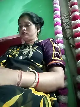 Snapshot of Na_shreya chatting on 10-18-25, 04:20 Na shreya online show from 10-18-25, 04:20