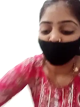 Snapshot of RANI_747 chatting on 10-09-25, 11:38 RANI 747 online show from 10-09-25, 11:38
