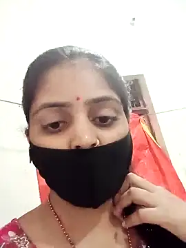 Snapshot of RANI_747 chatting on 10-05-25, 02:08 RANI 747 online show from 10-05-25, 02:08