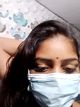 Snapshot of RANI_747 chatting on 10-08-25, 12:45 RANI 747 online show from 10-08-25, 12:45