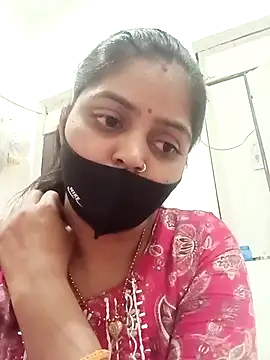 Snapshot of RANI_747 chatting on 10-19-25, 04:32 RANI 747 online show from 10-19-25, 04:32