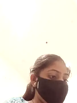 Snapshot of RANI_747 chatting on 10-18-25, 12:51 RANI 747 online show from 10-18-25, 12:51