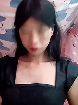 Snapshot of Khanhu_xx chatting on 10-14-25, 04:13 Khanhu xx online show from 10-14-25, 04:13