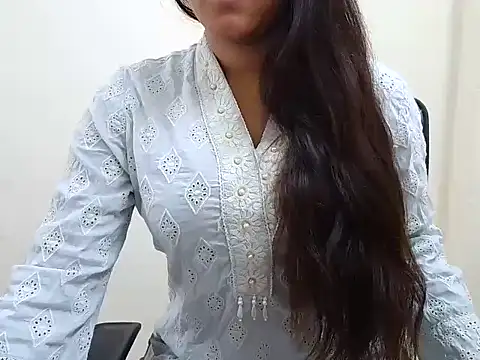 Snapshot of your_lena chatting on 10-11-25, 05:41 your lena online show from 10-11-25, 05:41
