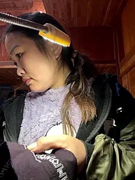 Snapshot of Liu30 chatting on 01-12-26, 12:45 Liu30 online show from 01-12-26, 12:45