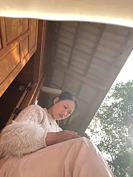 Snapshot of Liu30 chatting on 12-01-25, 08:26 Liu30 online show from 12-01-25, 08:26