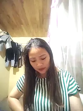 Snapshot of Liu30 chatting on 10-06-25, 05:08 Liu30 online show from 10-06-25, 05:08