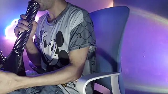 highinhtxx online show from 05-09-26, 01:36