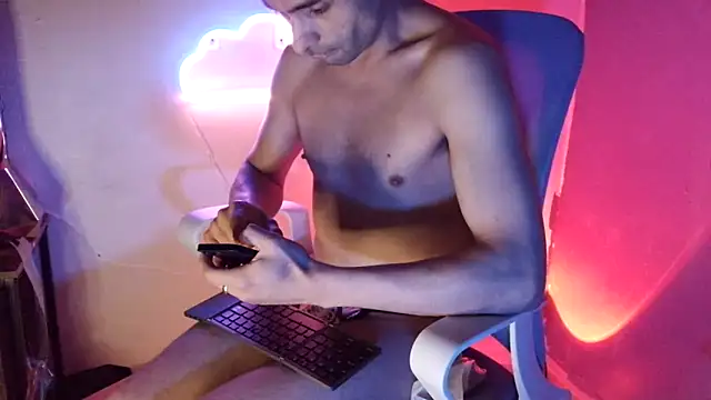 highinhtxx online show from 04-07-26, 06:37