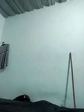 Dani156y online show from 10-13-25, 07:43