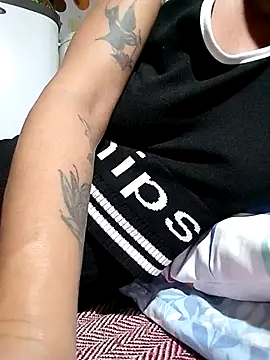 Hotmommax online show from 02-09-26, 07:23