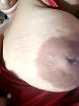 Hotmommax online show from 01-13-26, 08:24