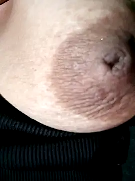 Hotmommax online show from 02-02-26, 08:41