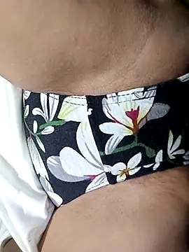 Hotmommax online show from 02-10-26, 09:25