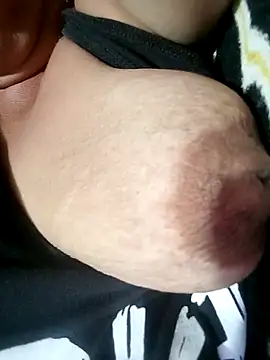 Hotmommax online show from 10-07-25, 08:10