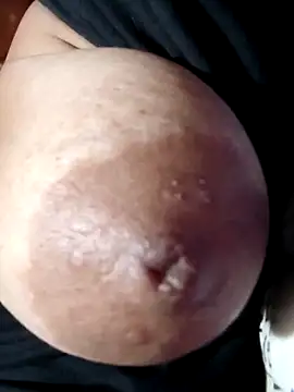 Hotmommax online show from 02-21-26, 08:00