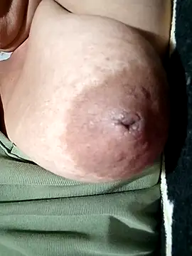 Hotmommax online show from 11-02-25, 06:24