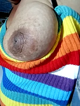 Hotmommax online show from 03-03-26, 08:16