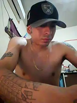 Tucloroformosexxx online show from 05-13-26, 10:00