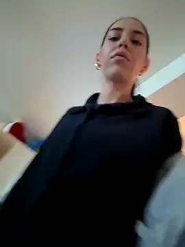 Aillineee1 online show from 11-07-25, 09:14