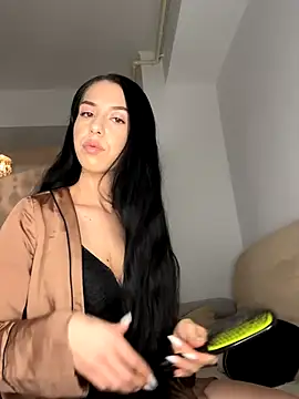 Aillineee1 online show from 10-15-25, 07:55