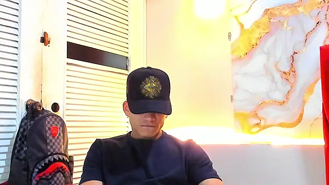 daniscot online show from 11-08-25, 03:54